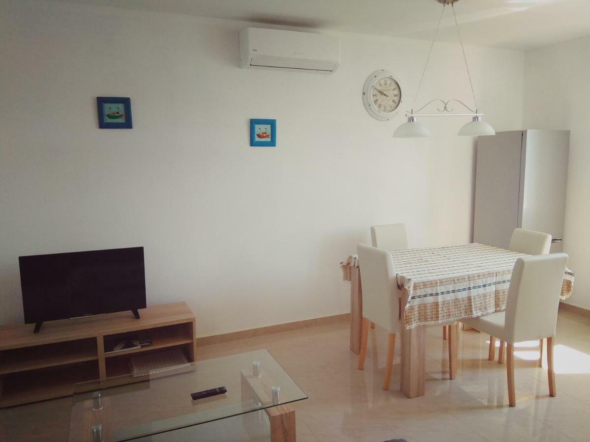 Apartman Postira Rot 외부 사진